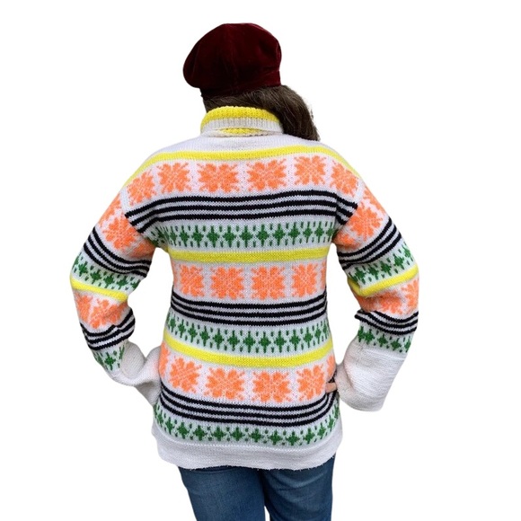 70s Hand knit sweater 1970s hippy Vtg Orange,Yellow, green Pullover Groovy vibes - Picture 6 of 10